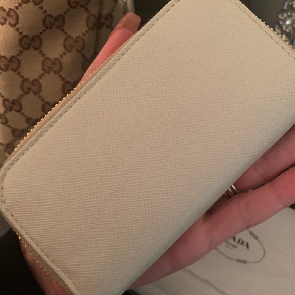 PRADA key Case - Picture 4 of 8
